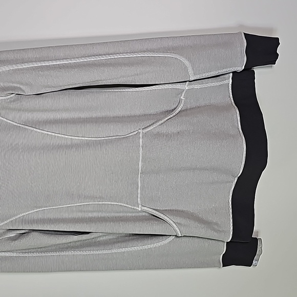 Lululemon heathered gray size 4 base runner hoodie - Picture 3 of 6